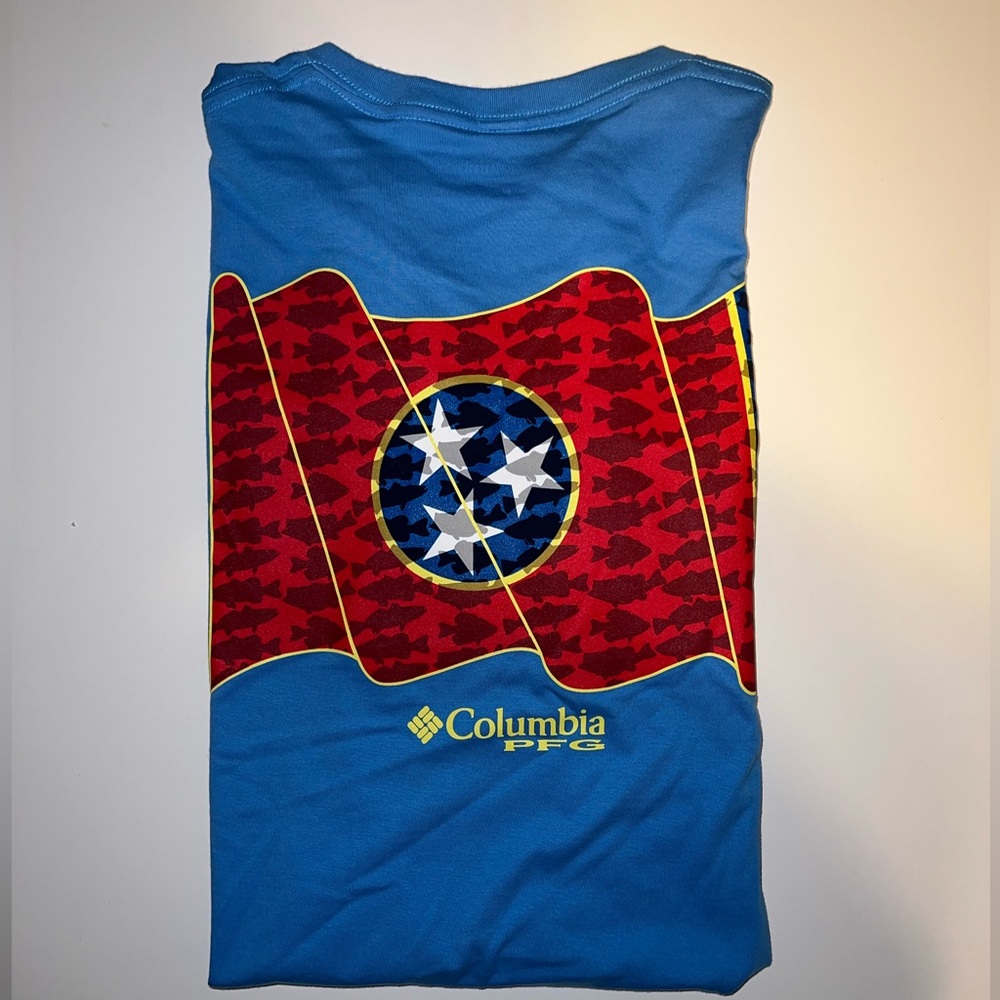 COPY - Columbia - (L) Men’s PFG / Tennessee Flag T-Shirt